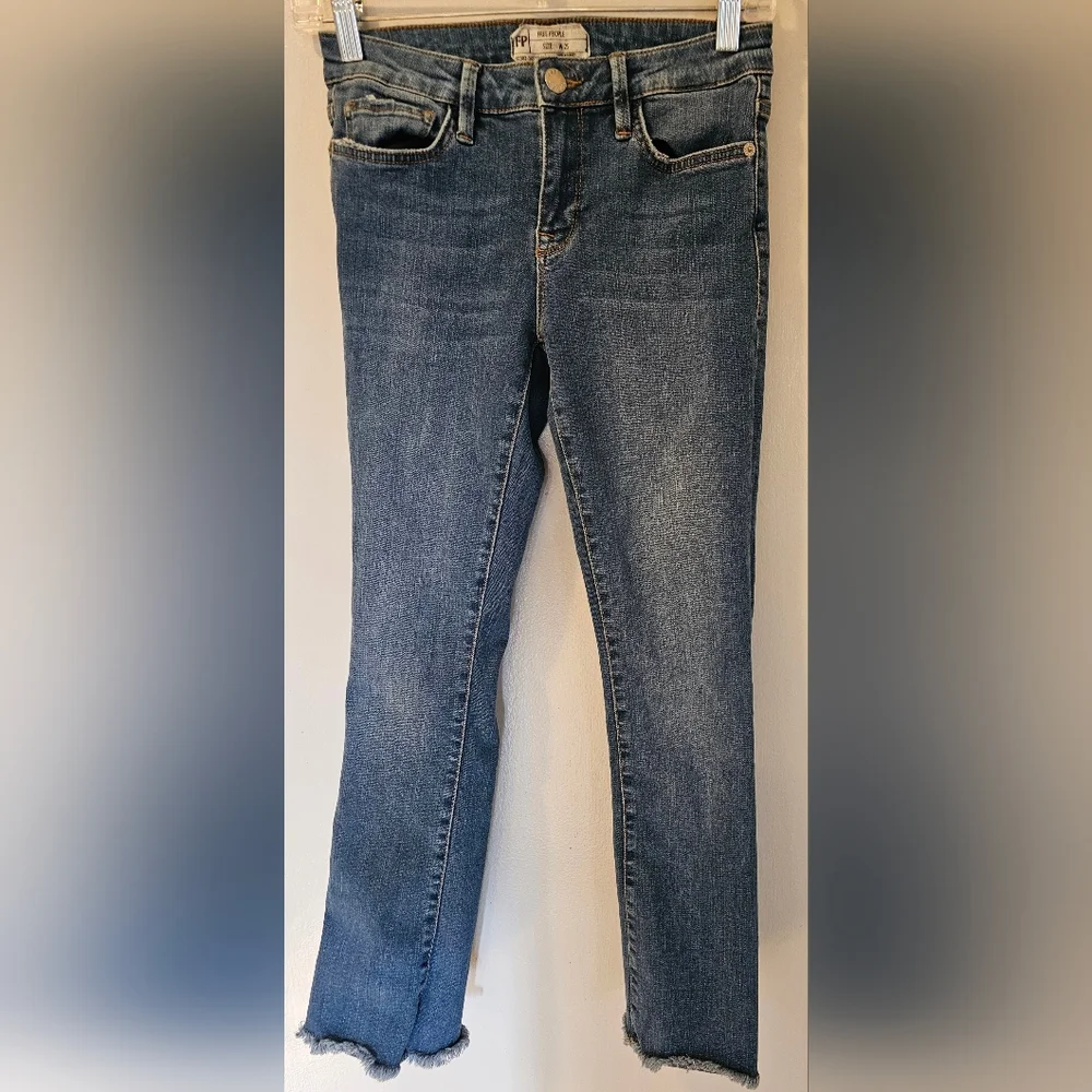 Free People Chew Raw Hem Skinny‎ Jeans Women’s Size 25 Cropped Ankle RN66170
